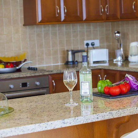 “beachfront Del Mare Close To Sirina Bay” 61 Βίλα Πρωταράς