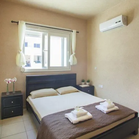 “beachfront Del Mare Close To Sirina Bay” 61